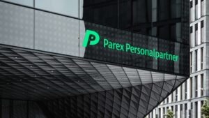 Parex Personalpartner logo on facade.