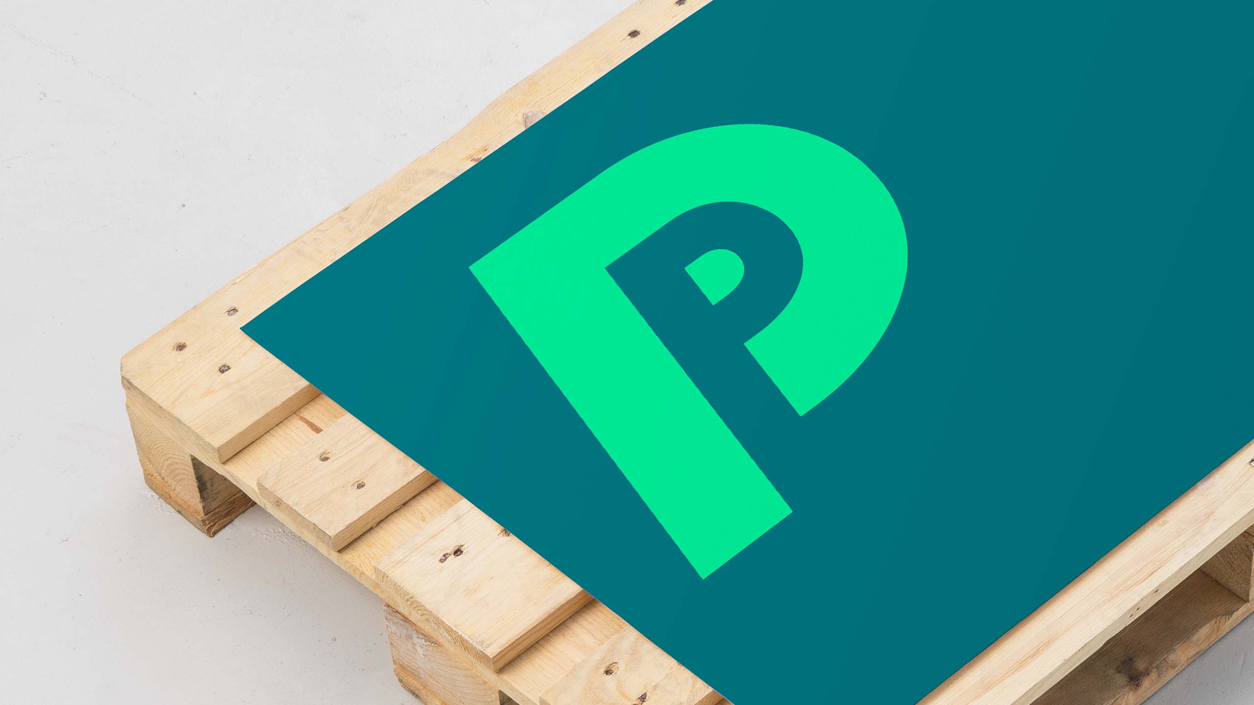Parex Personalpartner logo on a pallet